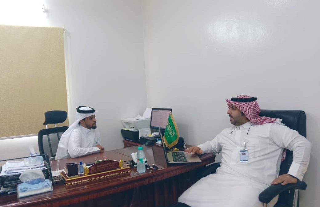 القحطاني من بنك التنمية الاجتماعية يزور جمعية روام